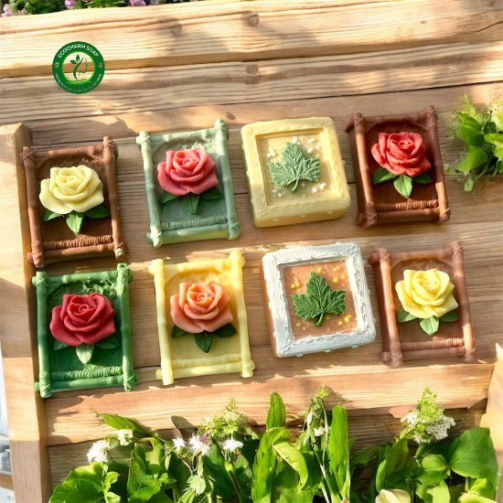 Ảnh của Hộp Quà Hoa Hồng EcoCharm – Tinh Tế Gửi Yêu Thương