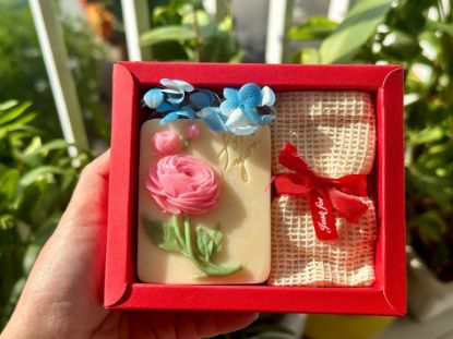 Ảnh của Hộp Quà Hoa Nở Yêu Thương